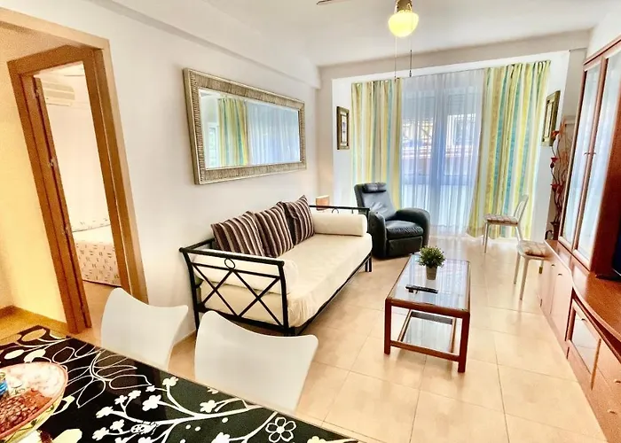 Mayca - And 托雷莫利诺斯